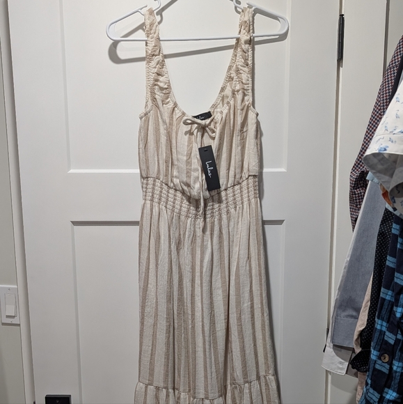 Lulus Dresses & Skirts - Lulu's linen striped dress